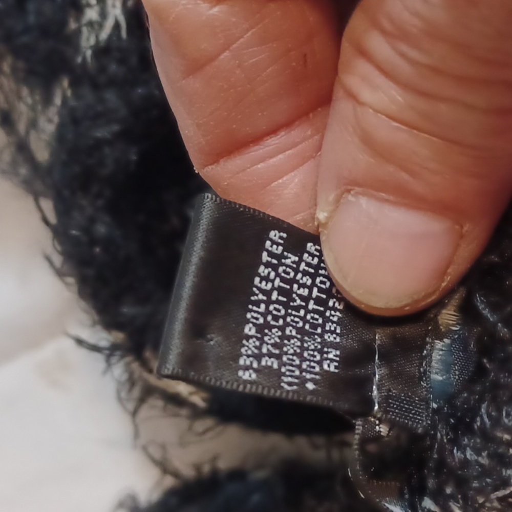 August Silk Chic Black Diamond Pattern Women's Sw… - image 5